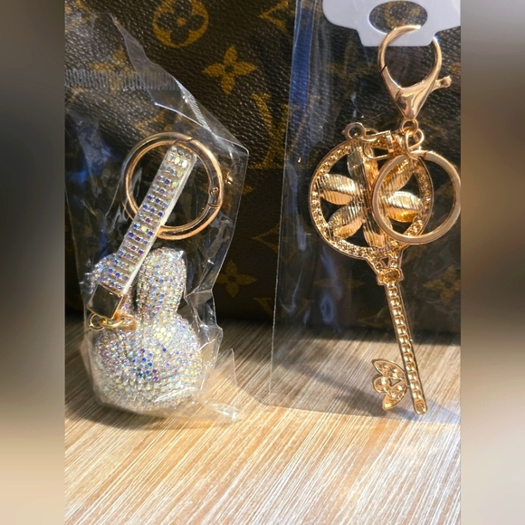 2pc Sparkling Crybaby Head & Purse Handbag Charm Set - Picture 2 of 2